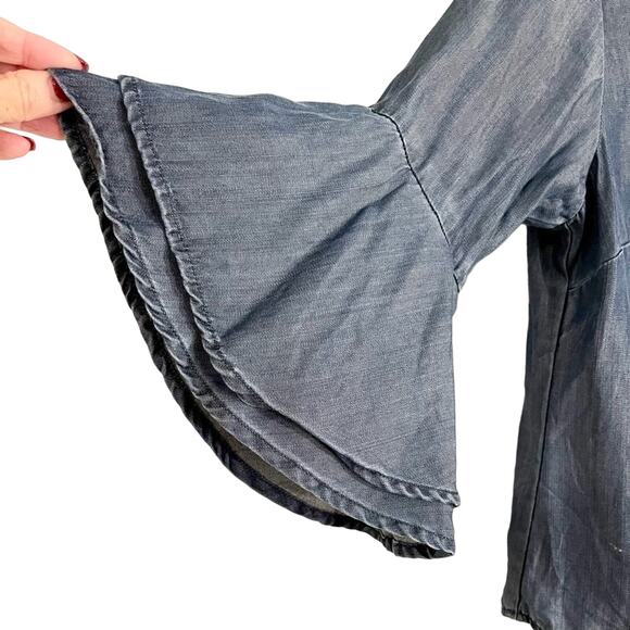 WHBM The Carmen Lyocel Denim Bell-Sleeve Blouse Size 6 Petite - Picture 7 of 11